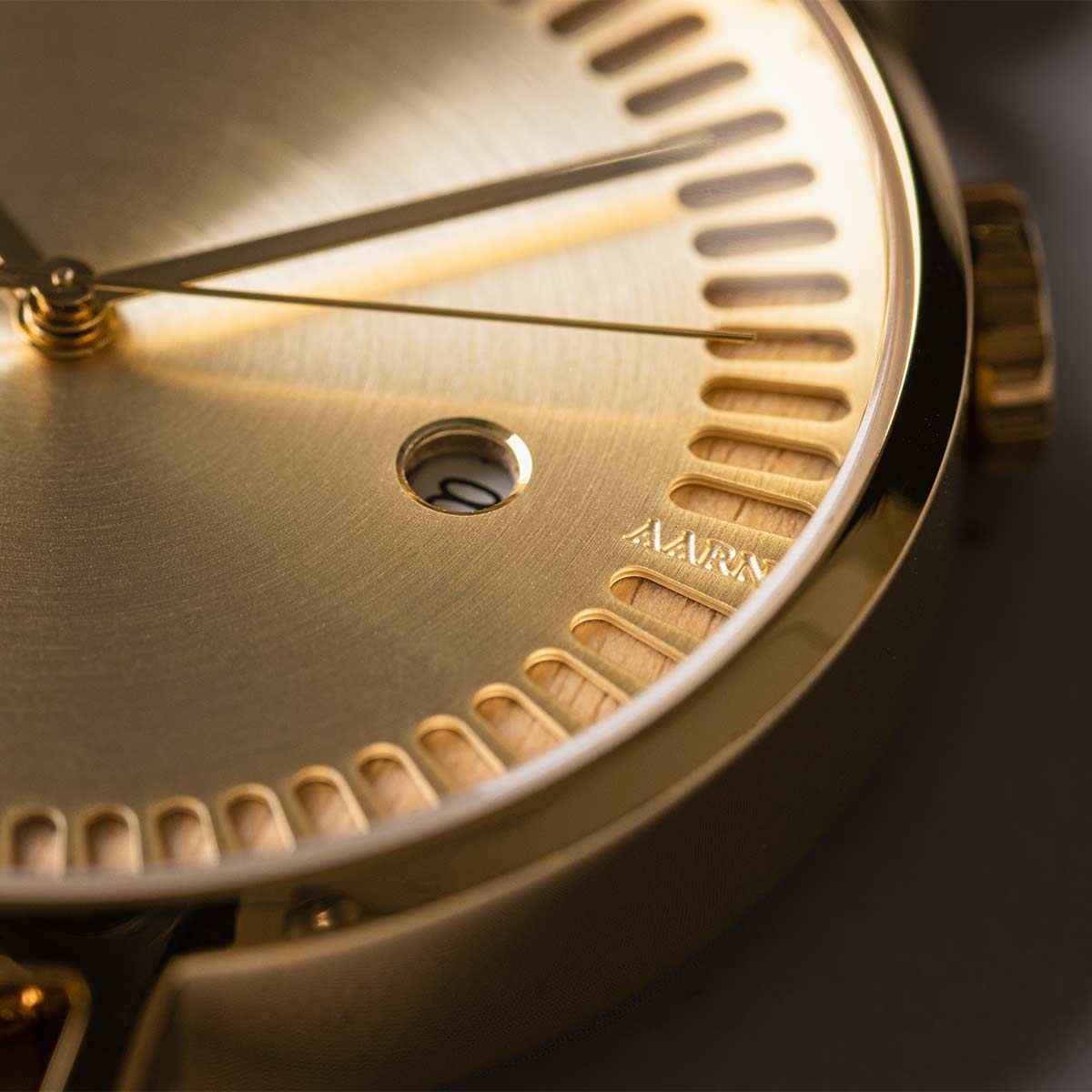 L42 Automatic - Gold - Image 2